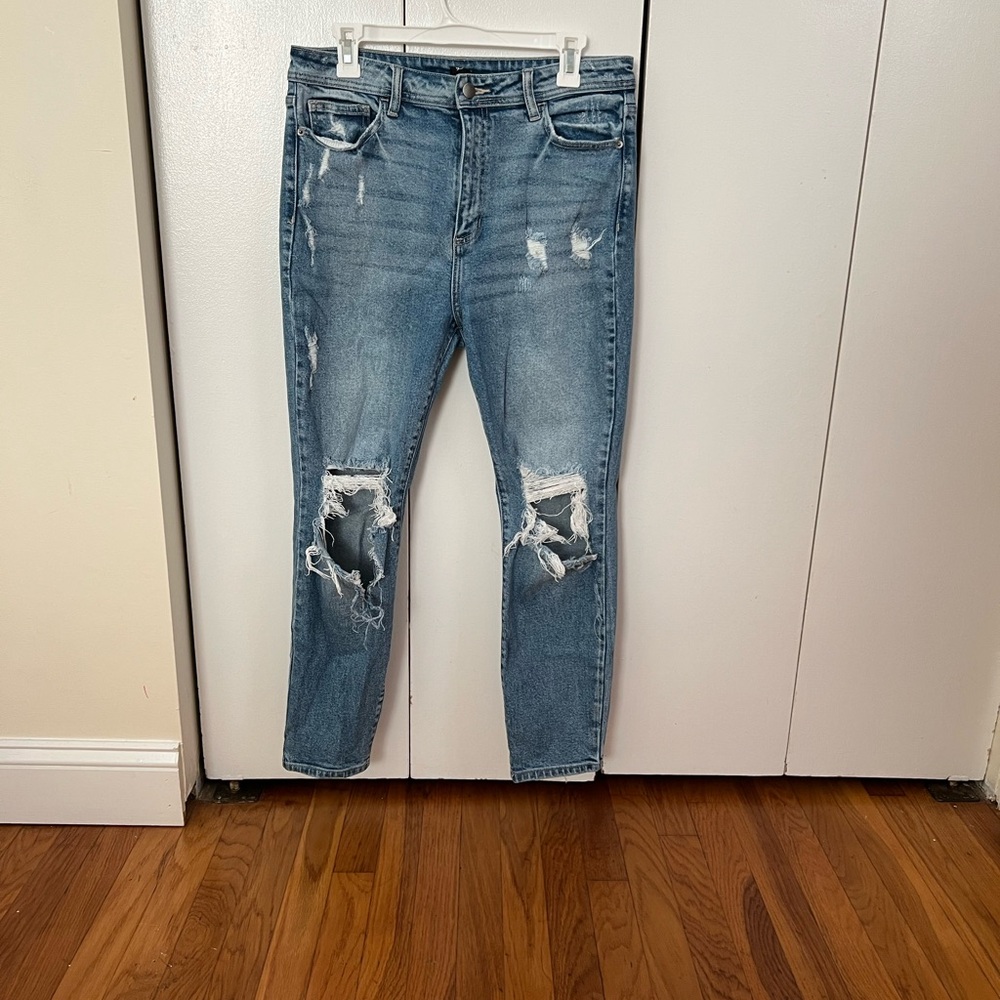 Windsor Light Blue Distressed Ankle Jeans